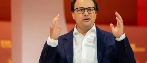 مدیرعامل آنتروپیک: هوش مصنوعی تا یک دهه دیگر می‌تواند عمر انسان را دوبرابر کند_695f148633012.webp