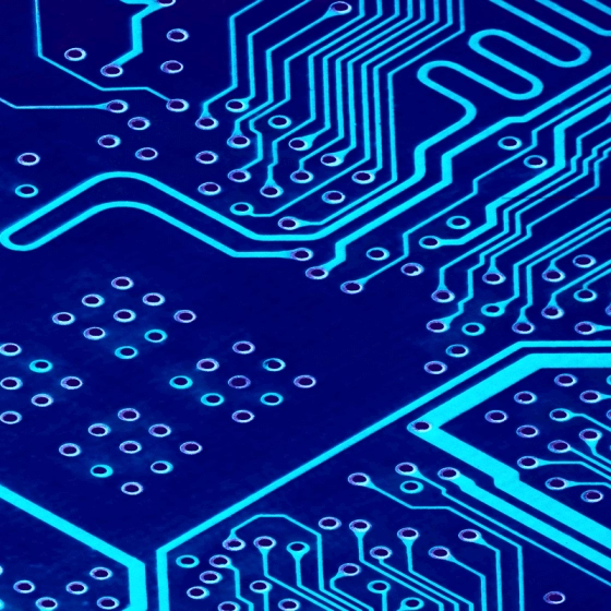 با کامپیوتر و تاریخچه‌ی آن بیشتر آشنا شوید؛ کامپیوتر چیست؟