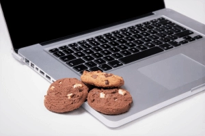 با کوکی‌ (Cookie) و کاربرد آن‌ در مرورگر و محیط اینترنت آشنا شوید
