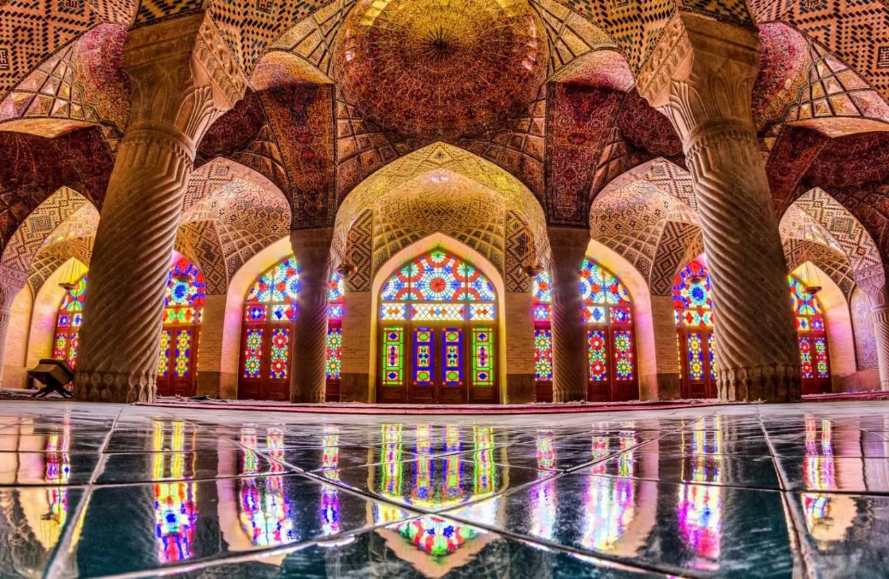آب و هوای شیراز و تهران در پاییز