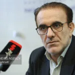 رئیس‌زاده: ۳۰ هزار پزشک دست از طبابت کشیده‌اند