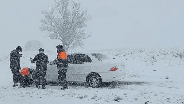 بارش و برف و باران در این ۳ استان کشور| کدام جاده ها مسدود شد؟