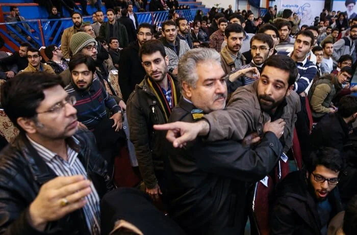 آقامیری، از عضویت در گروه فشار دانشجویی تا سکاندار پشت‌پرده فیلترینگ + عکس