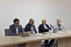 «در جستجوی بیان هنری فاجعه میناب» برگزار شد