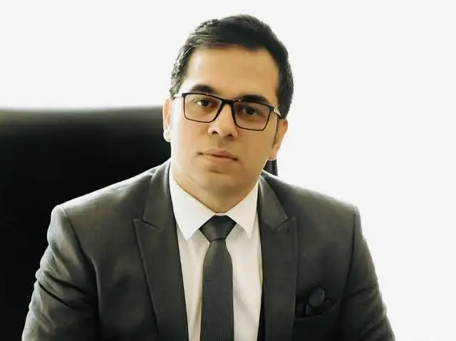 مصاحبه بوربور. عکس نمایه نداره ولی متنش آماده هست | اگر توافق ژنو نهایی شود تتر به ۱۵۰ هزار تومان می‌رسد
