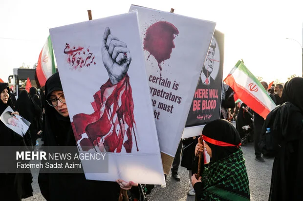 طوفانی از عشق در گذرگاه سوگ؛ وقتی هنر غم ملت را به تصویر میکشد طوفانی از عشق در گذرگاه سوگ؛ وقتی هنر غم ملت را به تصویر میکشد