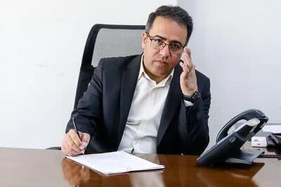 بازآفرینی مراکز رشد در عصر هوش مصنوعی؛ حرکت از استقرار استارتاپها به پلتفرم ارزشآفرین بازآفرینی مراکز رشد در عصر هوش مصنوعی؛ حرکت از استقرار استارتاپها به پلتفرم ارزشآفرین