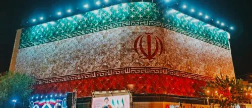 وصیت حاج‌قاسم روی دیوارنگاره انقلاب نقش بست_6a319aefc9ec5.jpeg